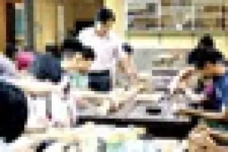 Thầy giáo 14 năm dạy nghề cho học trò bằng ánh mắt, cử chỉ